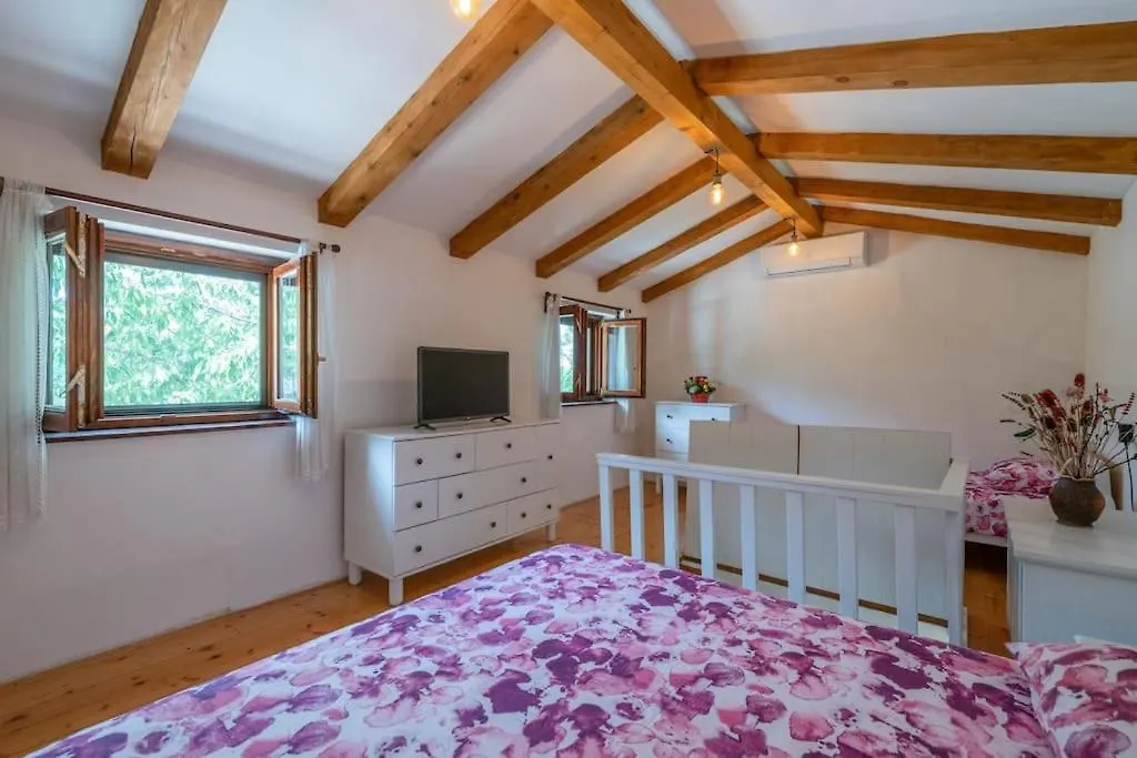 Piccola Casa - A Little Paradise Krsan Croatia